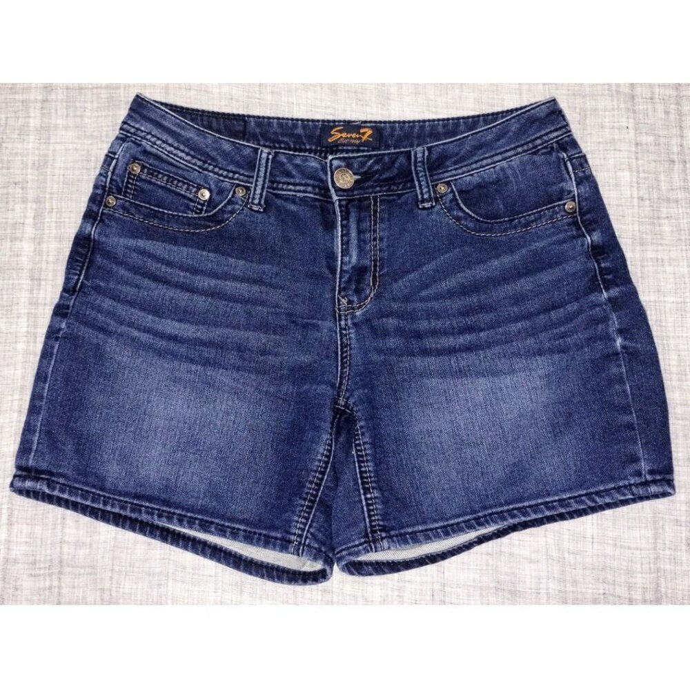 Seven 7 Shorts (Sz 10-Designed with a touch of stretch for added comfort)